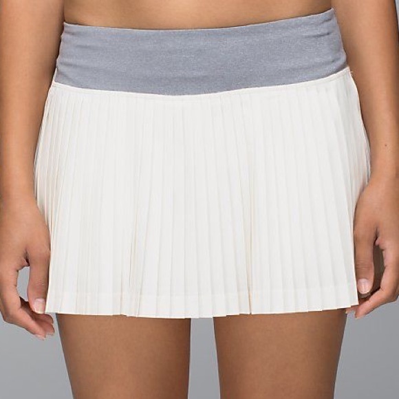 BNWOT Lululemon Pleat to Street skirt - Picture 1 of 5